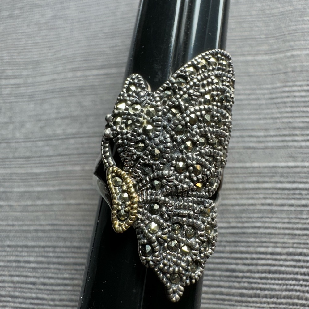 Butterfly Ring - Picture 6 of 6